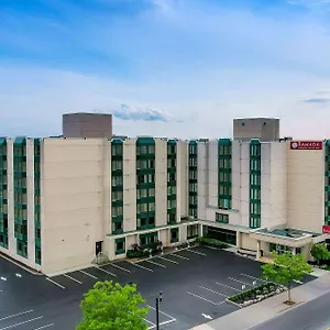 Ramada By Wyndham Near The Falls Niagara-Fälle